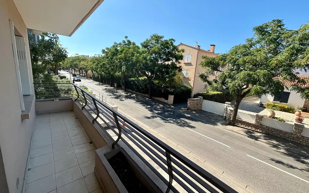 Achat appartement à vendre 3 pièces 57 m² - Sanary-sur-Mer