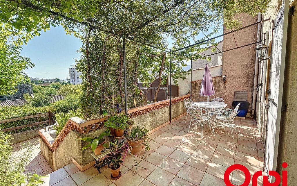 Achat maison à vendre 4 chambres 84 m² - Marseille 11ème arrondissement