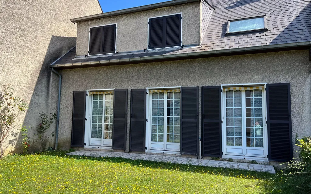 Achat maison à vendre 3 chambres 126 m² - Savigny-sur-Orge