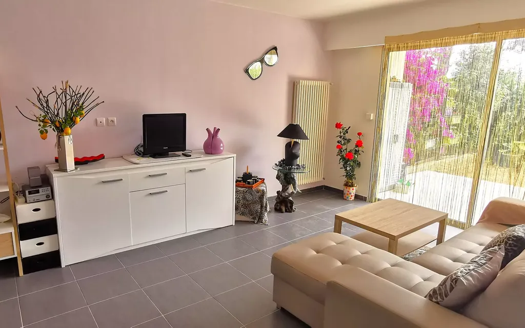 Achat appartement à vendre 2 pièces 60 m² - Cagnes-sur-Mer