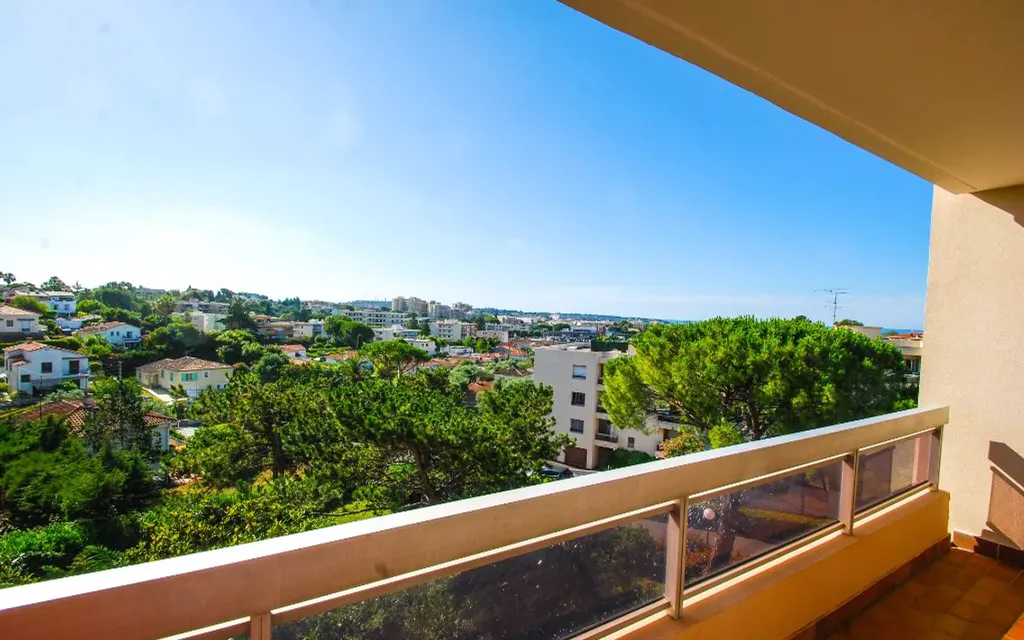 Achat appartement à vendre 2 pièces 44 m² - Antibes