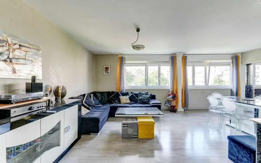 Achat appartement à vendre 5 pièces 77 m² - Villeurbanne