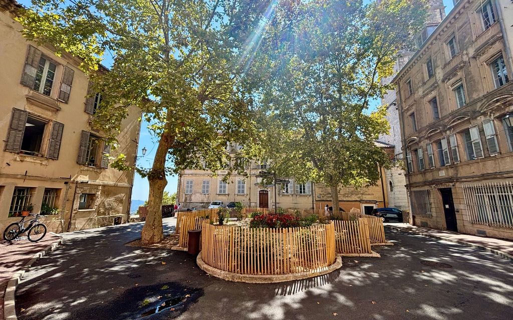 Achat appartement à vendre 3 pièces 51 m² - Grasse