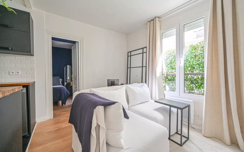 Achat appartement à vendre 2 pièces 22 m² - Paris 18ème arrondissement