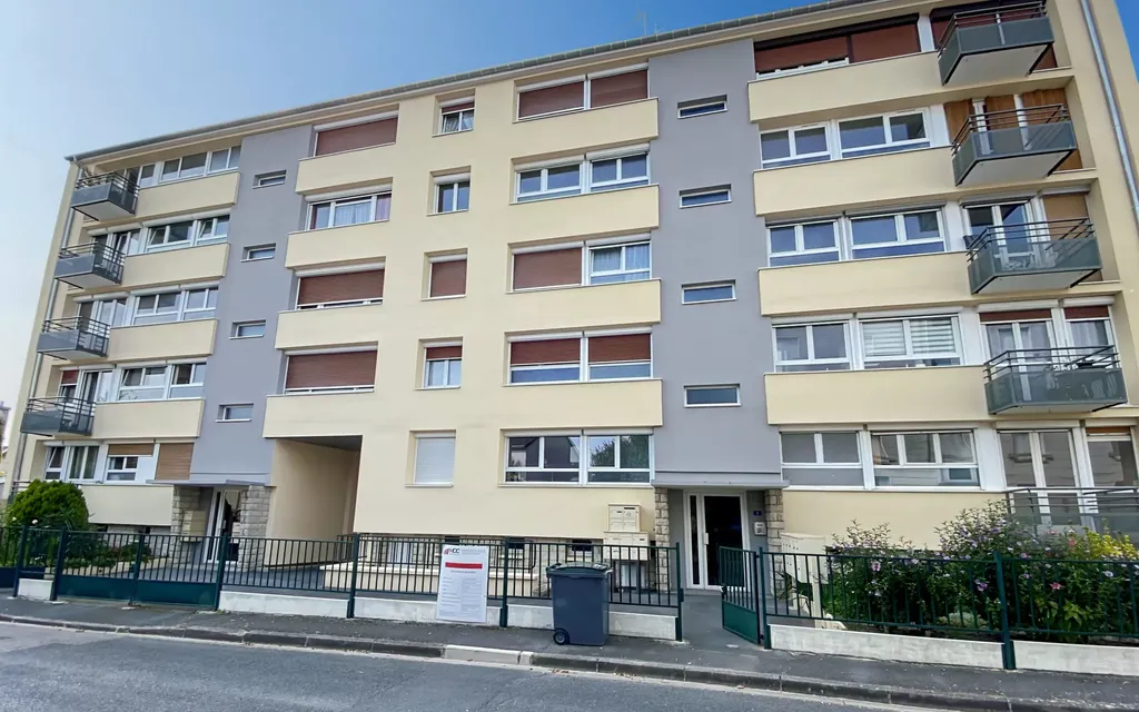 Achat appartement à vendre 4 pièces 65 m² - Reims