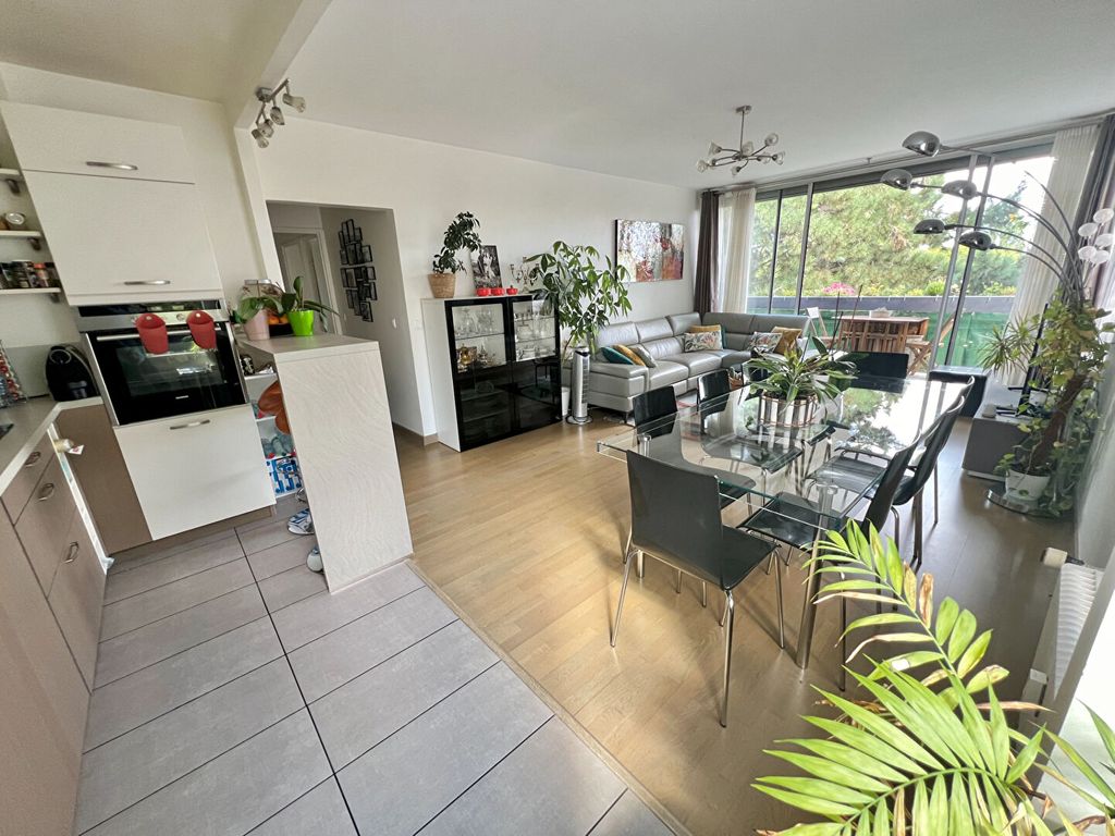 Achat appartement à vendre 4 pièces 82 m² - Fontenay-sous-Bois