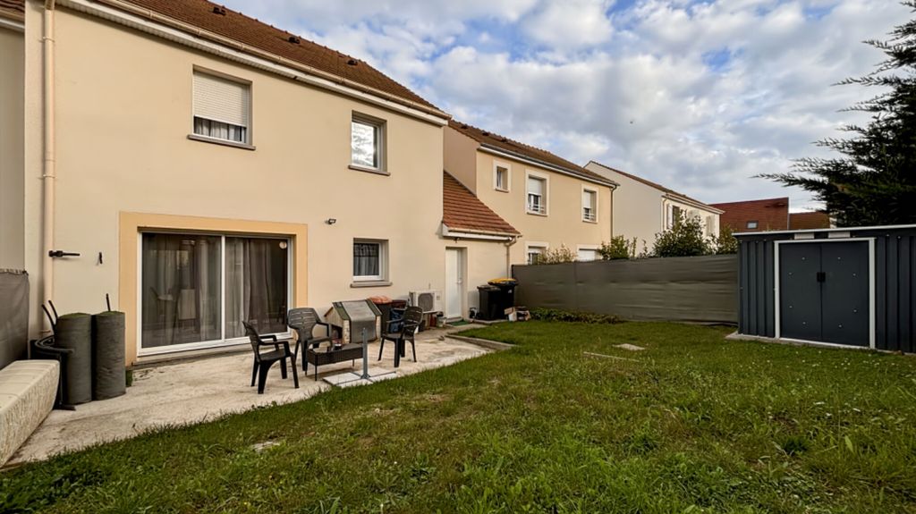 Achat maison à vendre 4 chambres 100 m² - Étréchy