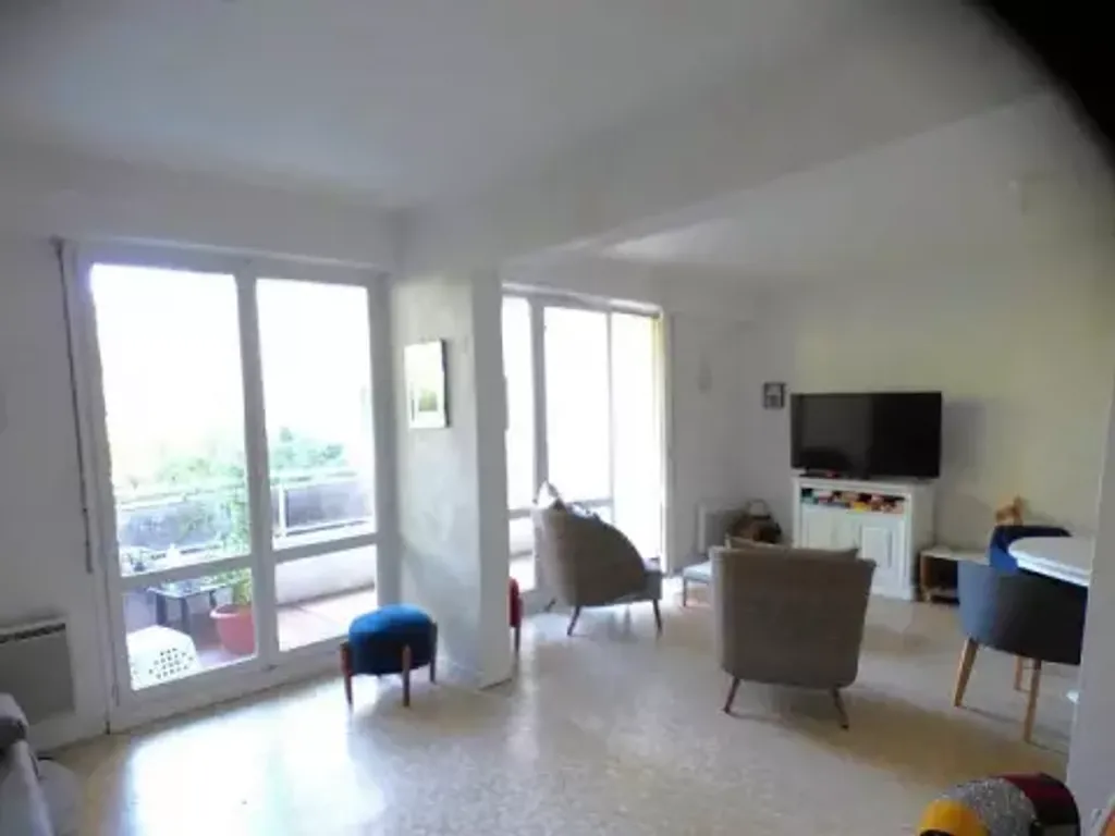 Achat appartement à vendre 4 pièces 86 m² - Feurs