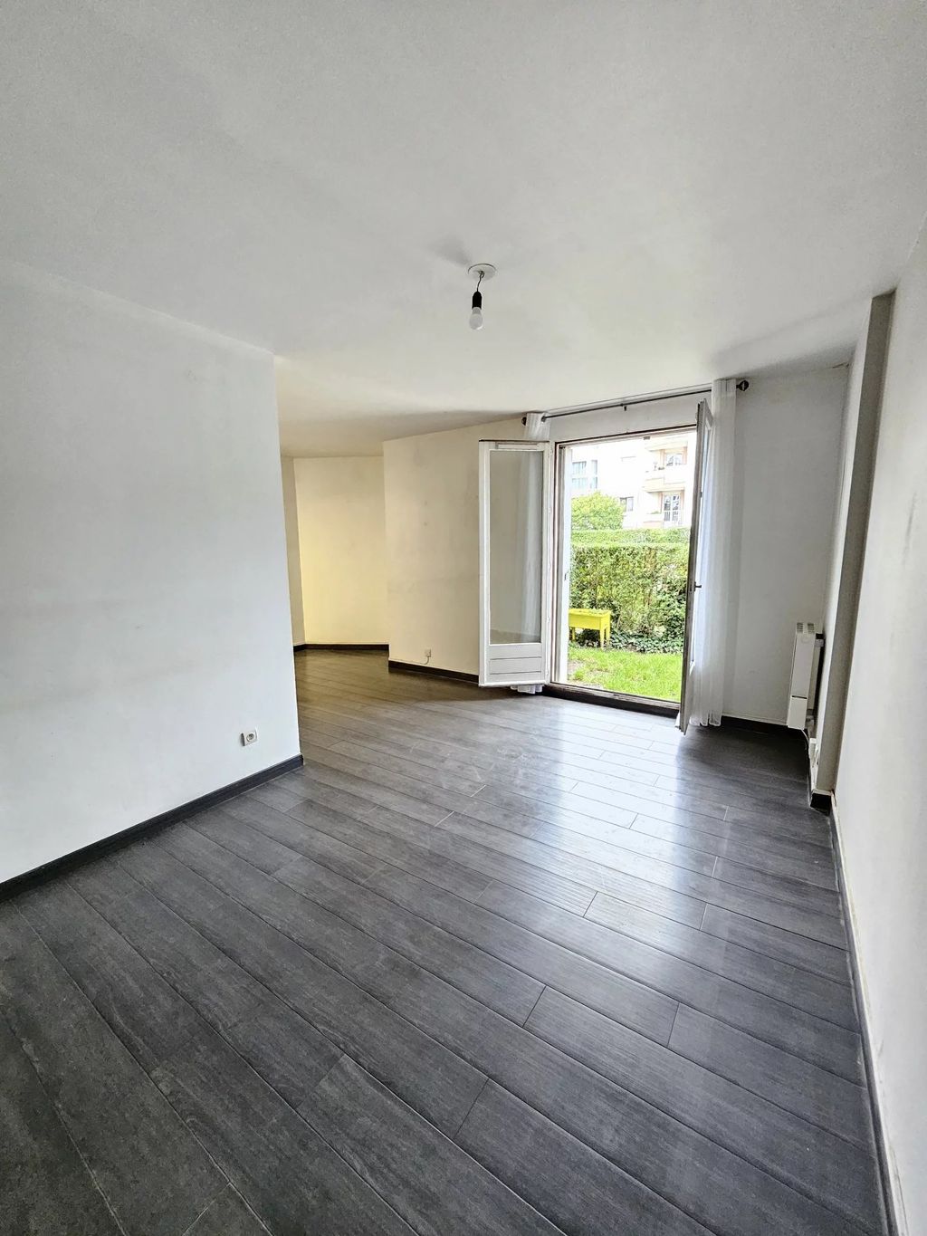 Achat appartement à vendre 2 pièces 55 m² - Livry-Gargan