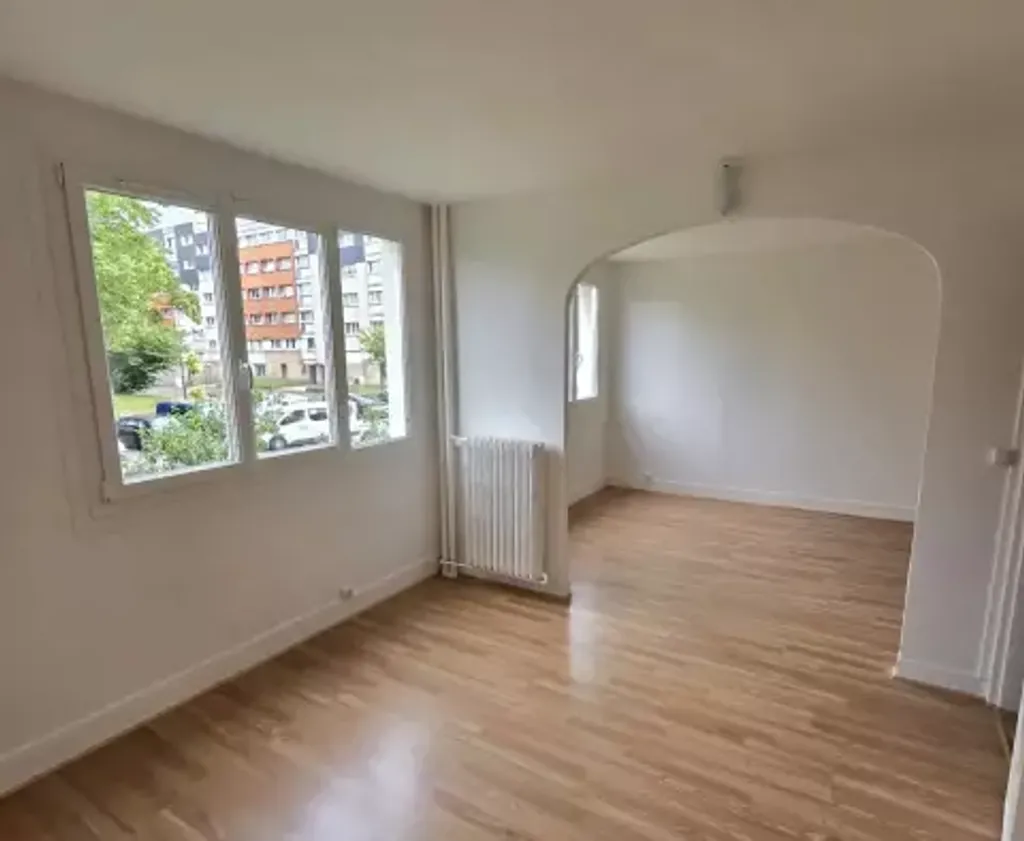 Achat appartement à vendre 5 pièces 74 m² - Paris 18ème arrondissement