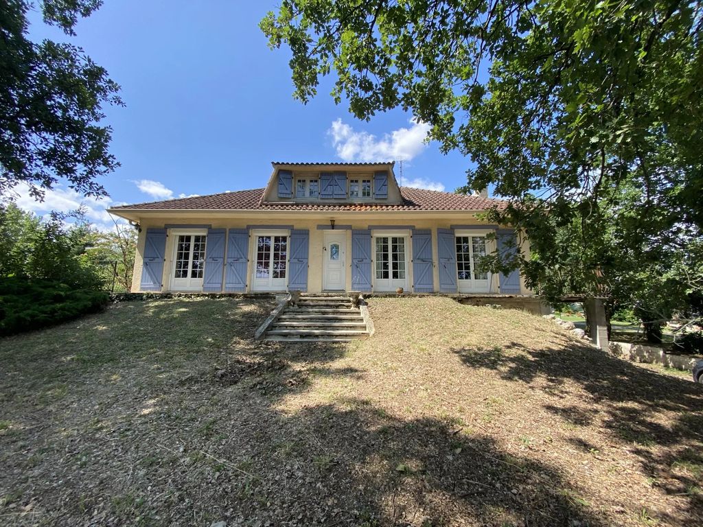 Achat maison à vendre 4 chambres 125 m² - La Magdelaine-sur-Tarn