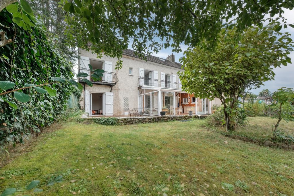 Achat maison à vendre 4 chambres 160 m² - Saint-Arnoult-en-Yvelines