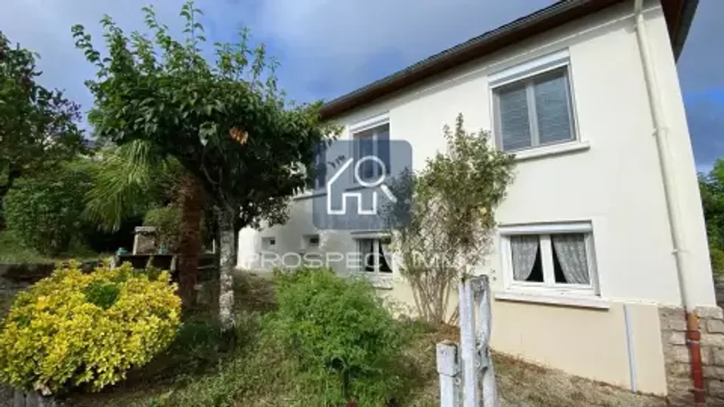 Achat maison à vendre 2 chambres 88 m² - Laissac-Sévérac l'Église