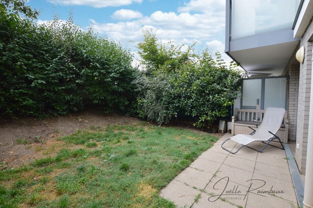 Achat appartement à vendre 2 pièces 45 m² - Osny