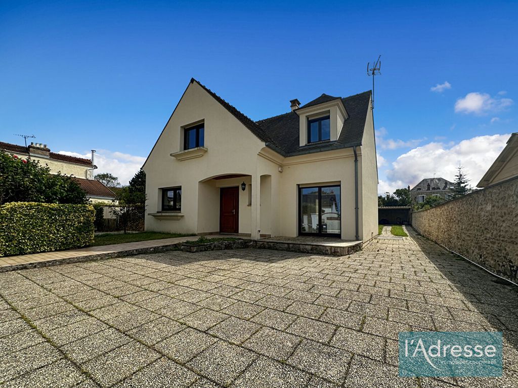 Achat maison à vendre 5 chambres 166 m² - Ballancourt-sur-Essonne