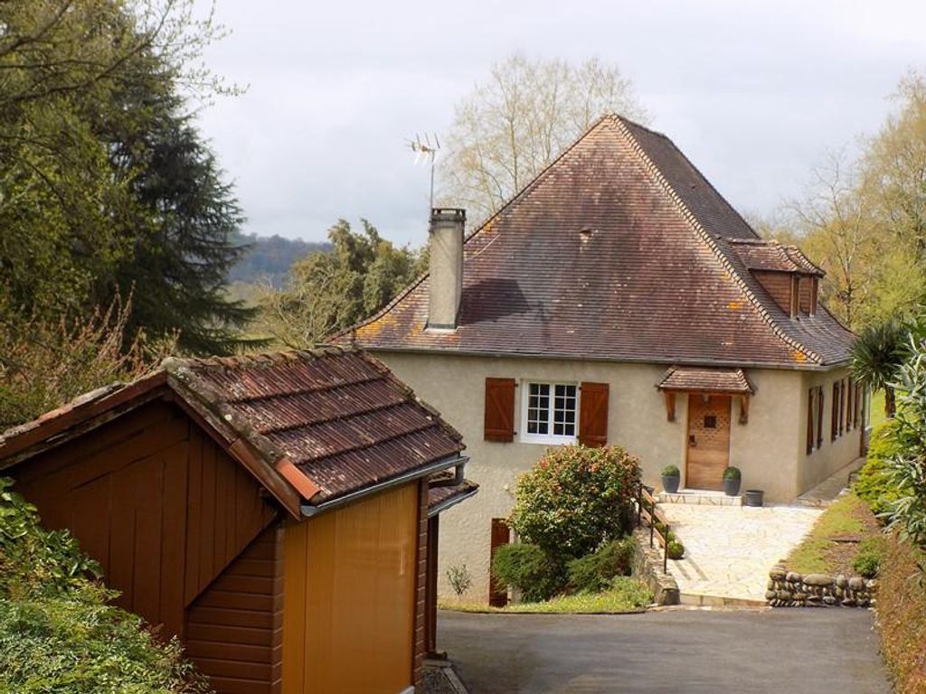 Achat maison 5 chambre(s) - Sauveterre-de-Béarn