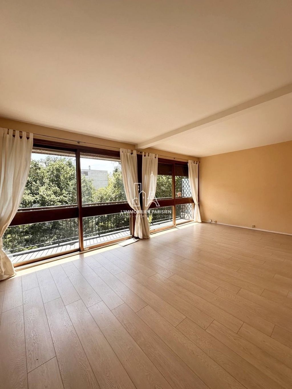 Achat appartement à vendre 2 pièces 56 m² - La Celle-Saint-Cloud