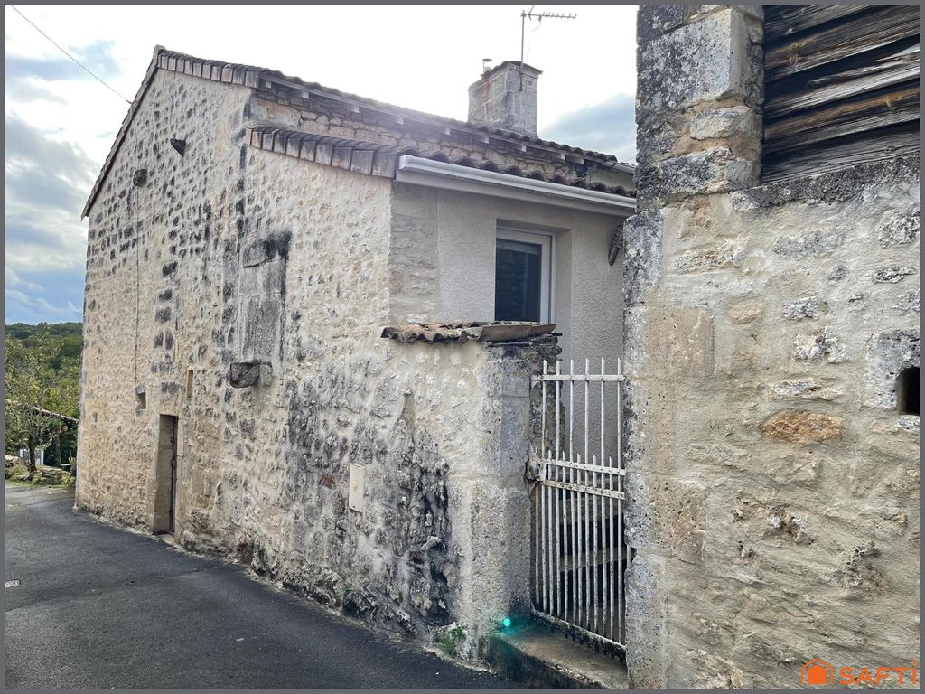 Achat maison à vendre 2 chambres 69 m² - Soyaux