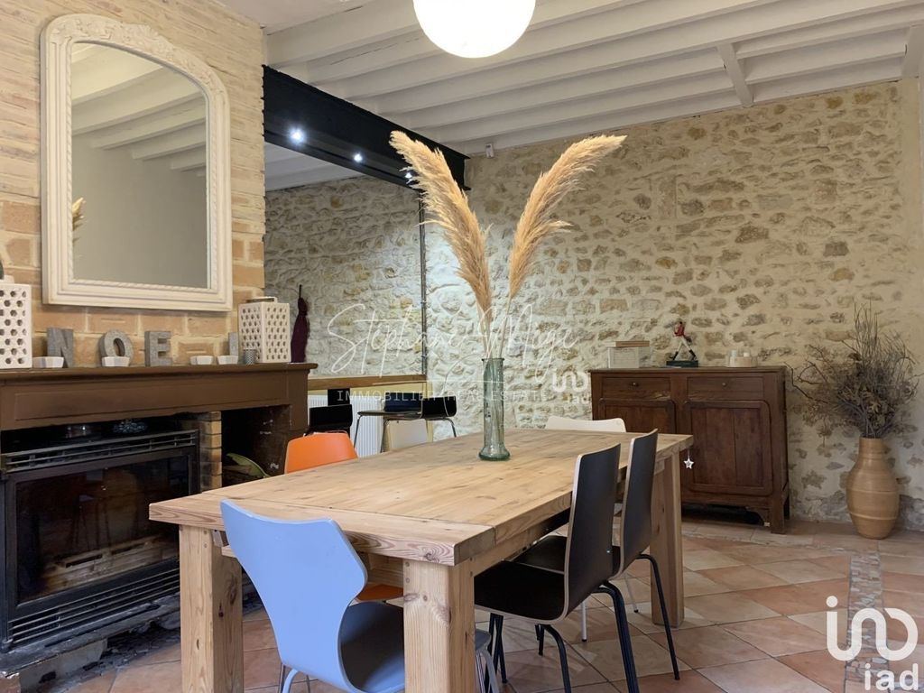 Achat maison à vendre 3 chambres 145 m² - Saint-Laurent-Médoc