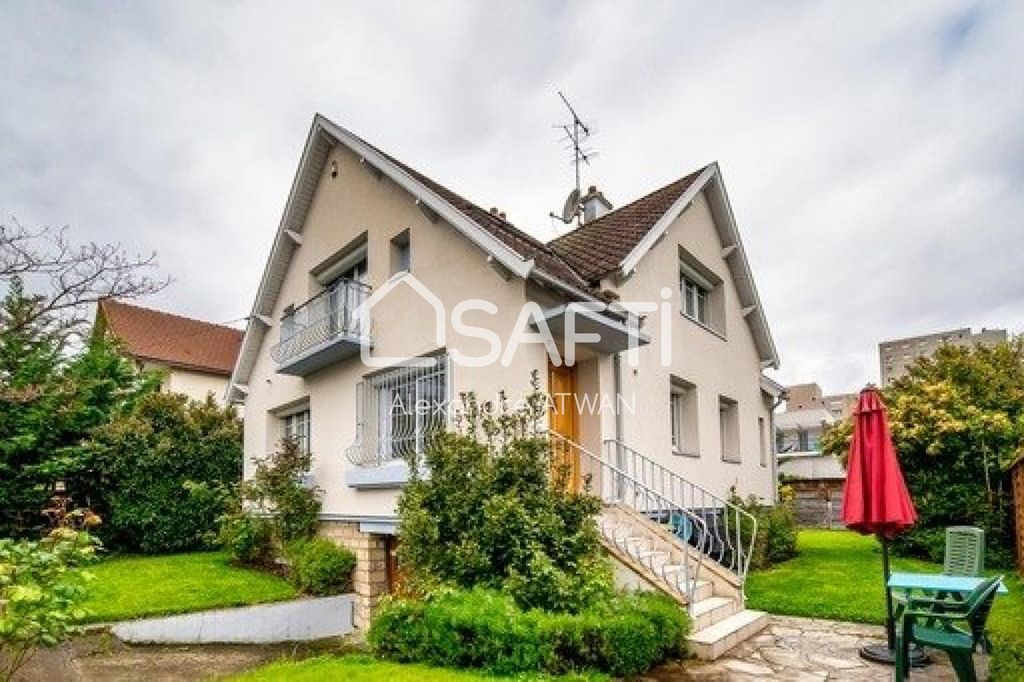 Achat maison à vendre 5 chambres 132 m² - Colombes