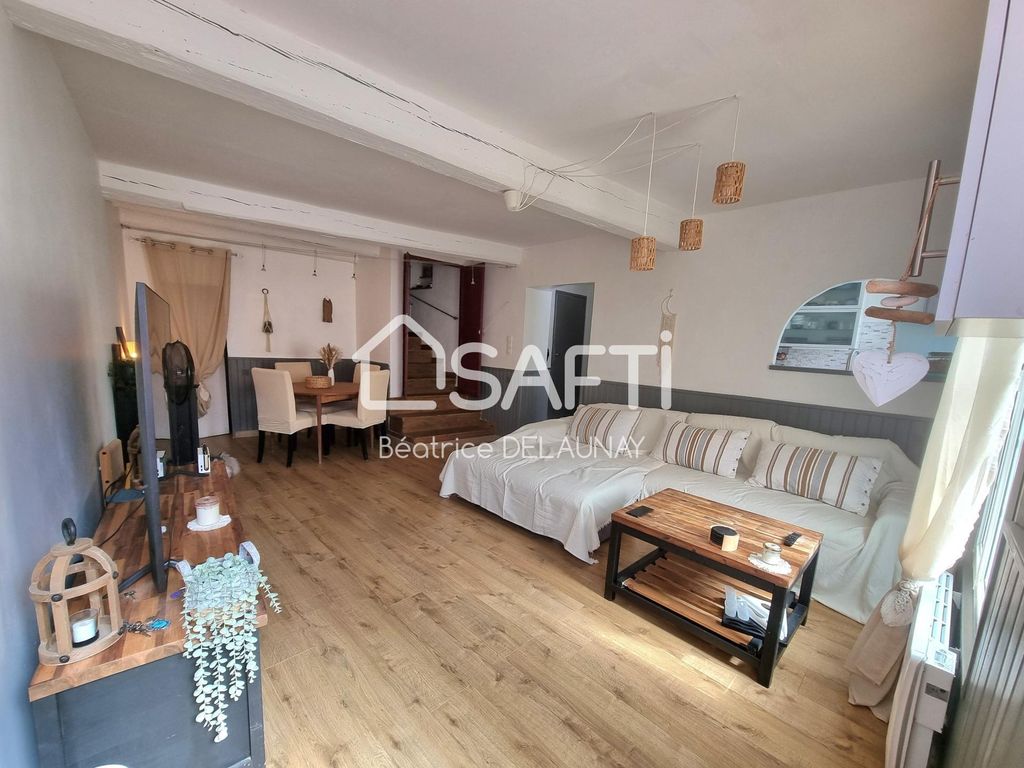 Achat maison à vendre 2 chambres 70 m² - Saint-Laurent-d'Aigouze