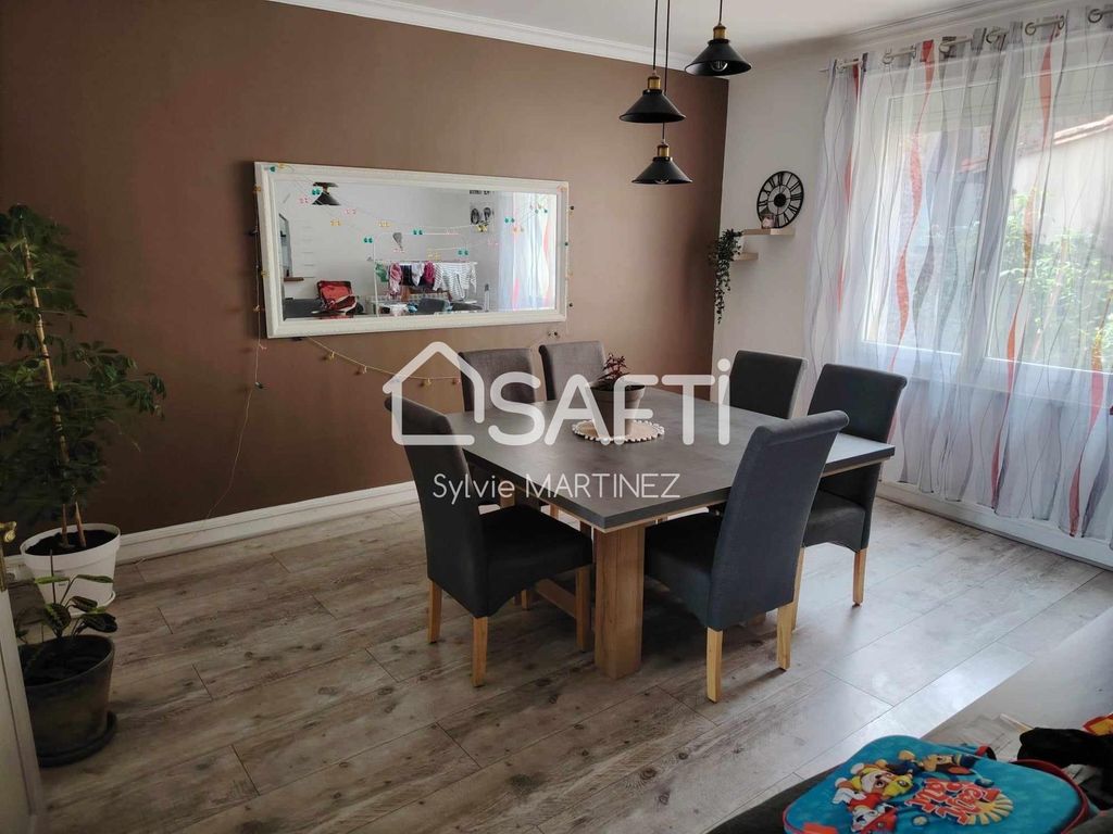 Achat maison à vendre 3 chambres 158 m² - Aiguefonde