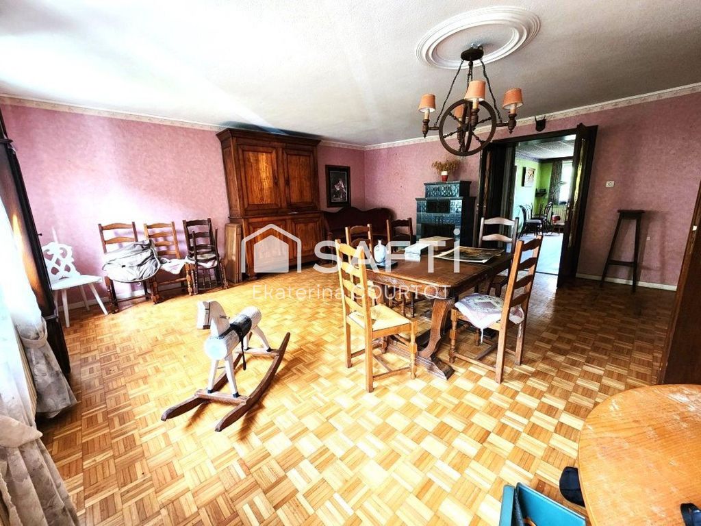 Achat maison à vendre 4 chambres 181 m² - Arzviller