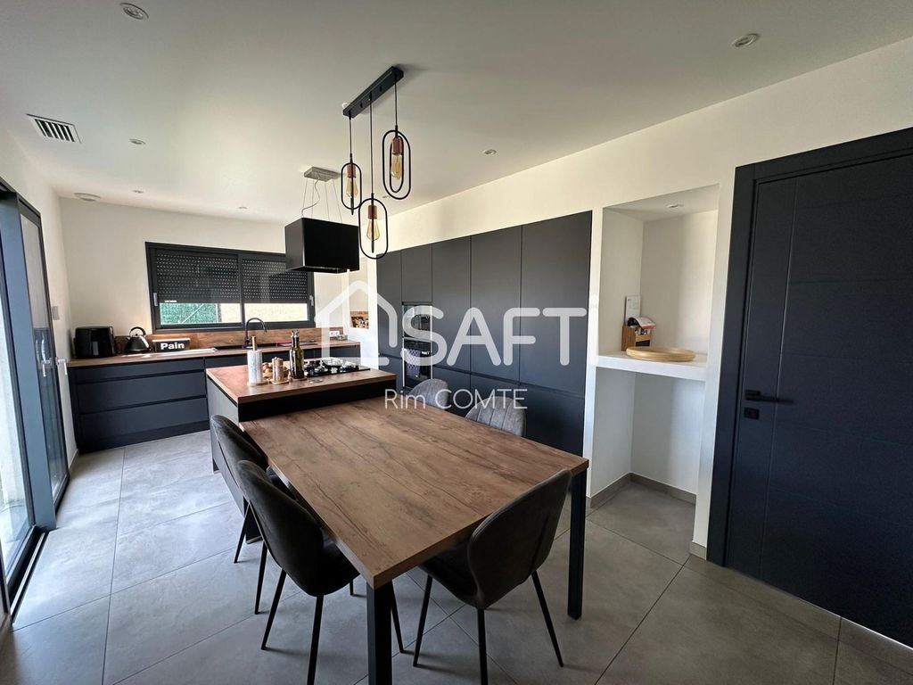 Achat maison à vendre 4 chambres 136 m² - Saint-Maurice-l'Exil