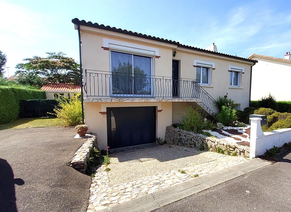 Achat maison à vendre 4 chambres 107 m² - Mouilleron-le-Captif