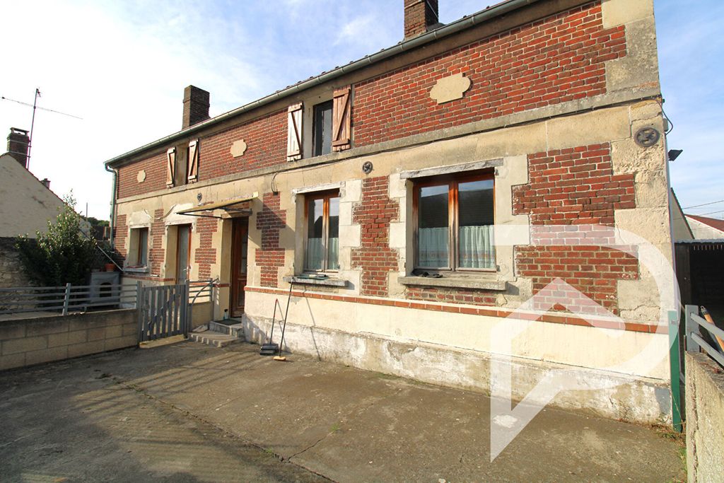 Achat maison à vendre 5 chambres 190 m² - Saint-Sauveur