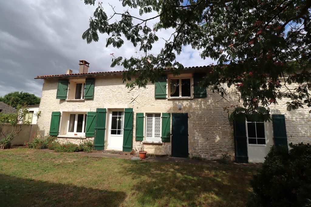 Achat maison à vendre 3 chambres 164 m² - La Rochénard