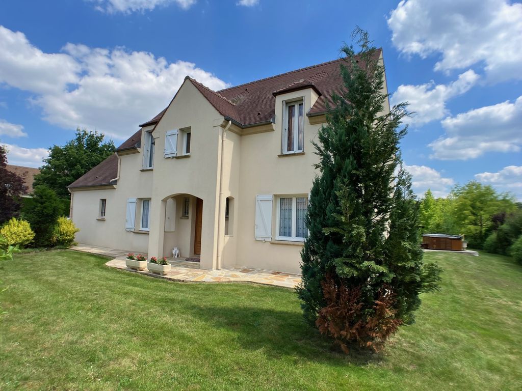 Achat maison à vendre 5 chambres 210 m² - La Celle-les-Bordes