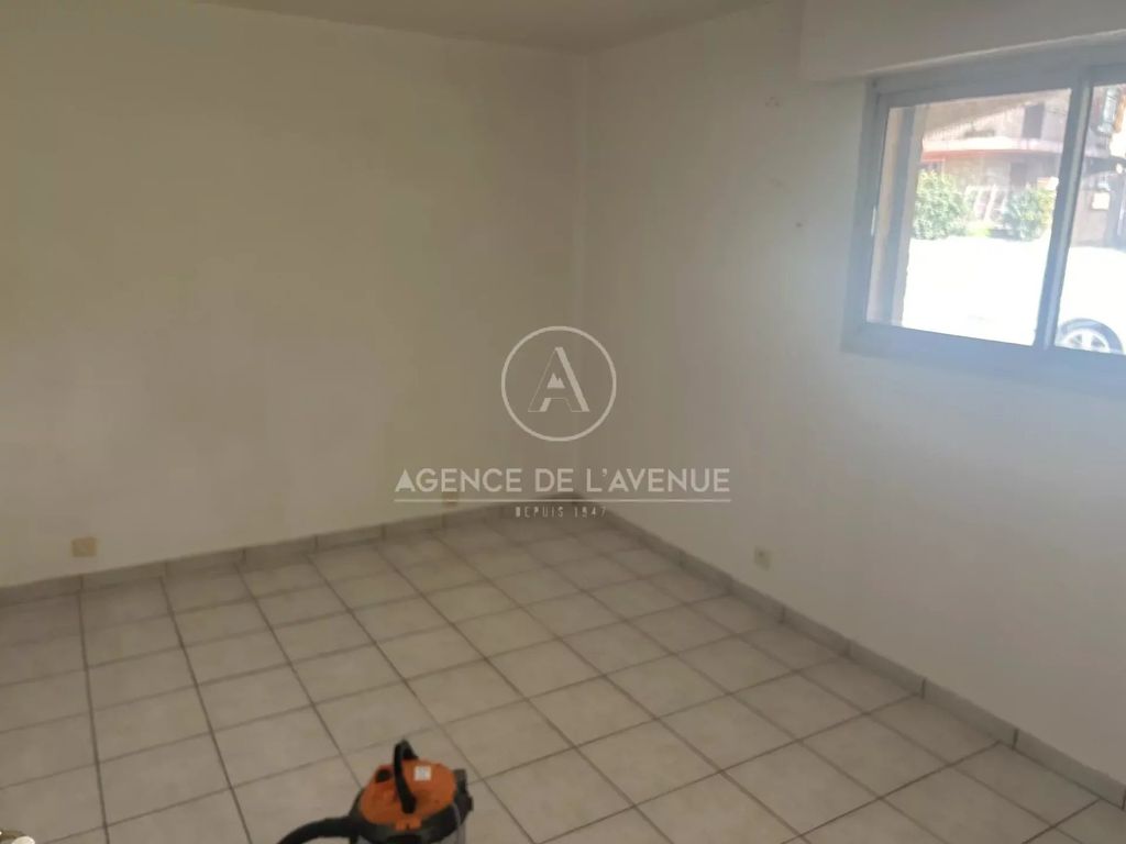 Achat appartement à vendre 2 pièces 45 m² - Six-Fours-les-Plages