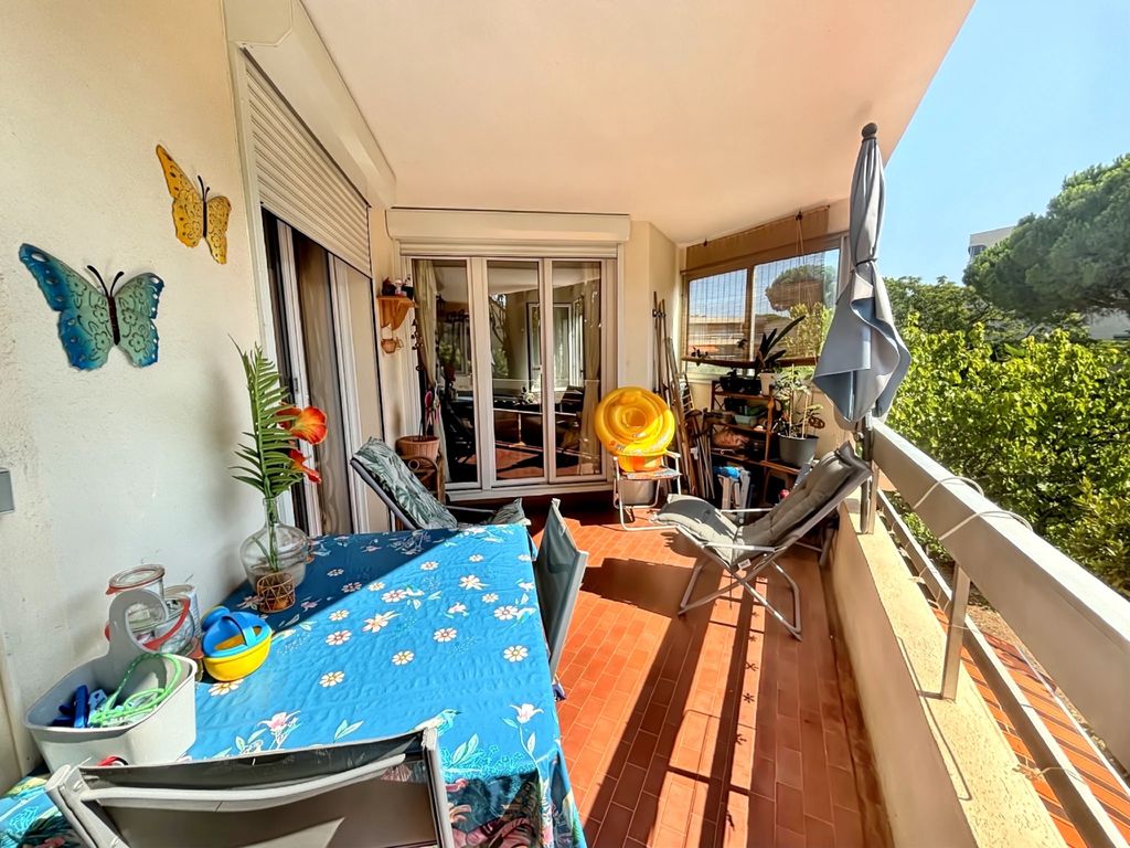 Achat appartement à vendre 3 pièces 71 m² - Fréjus