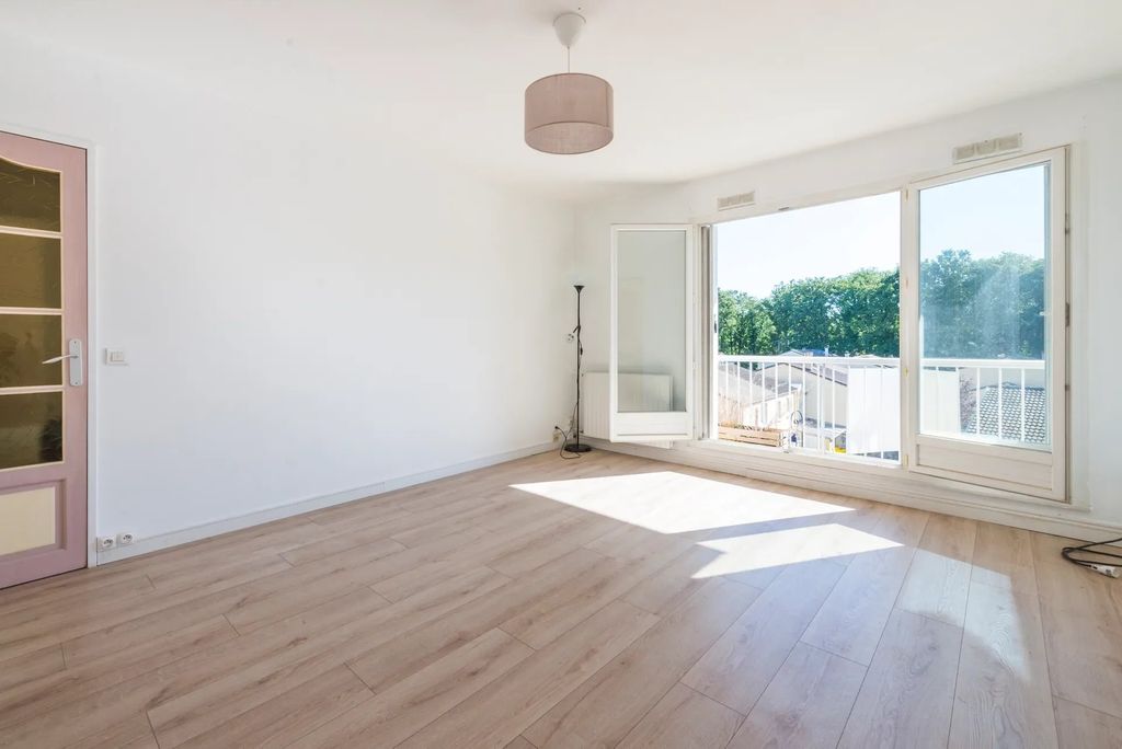 Achat appartement à vendre 3 pièces 70 m² - Magny-les-Hameaux