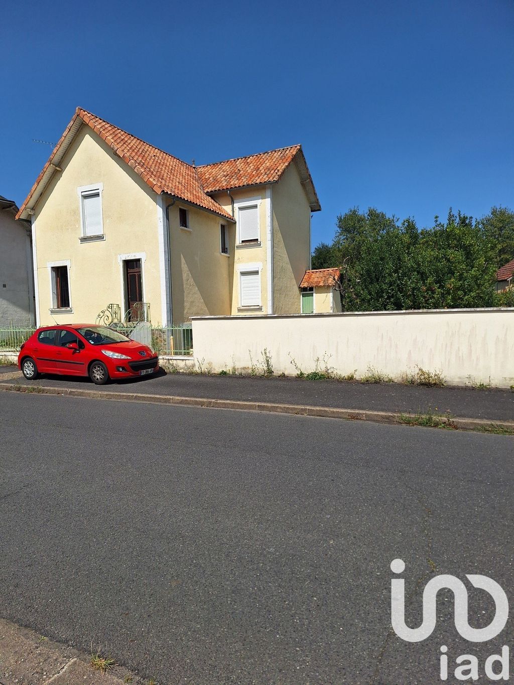 Achat appartement à vendre 8 pièces 144 m² - L'Isle-Jourdain