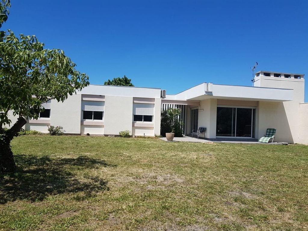 Achat maison à vendre 5 chambres 151 m² - Fos-sur-Mer