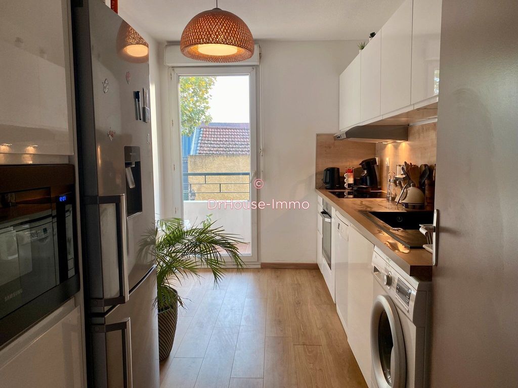 Achat appartement à vendre 3 pièces 64 m² - Saint-Fons