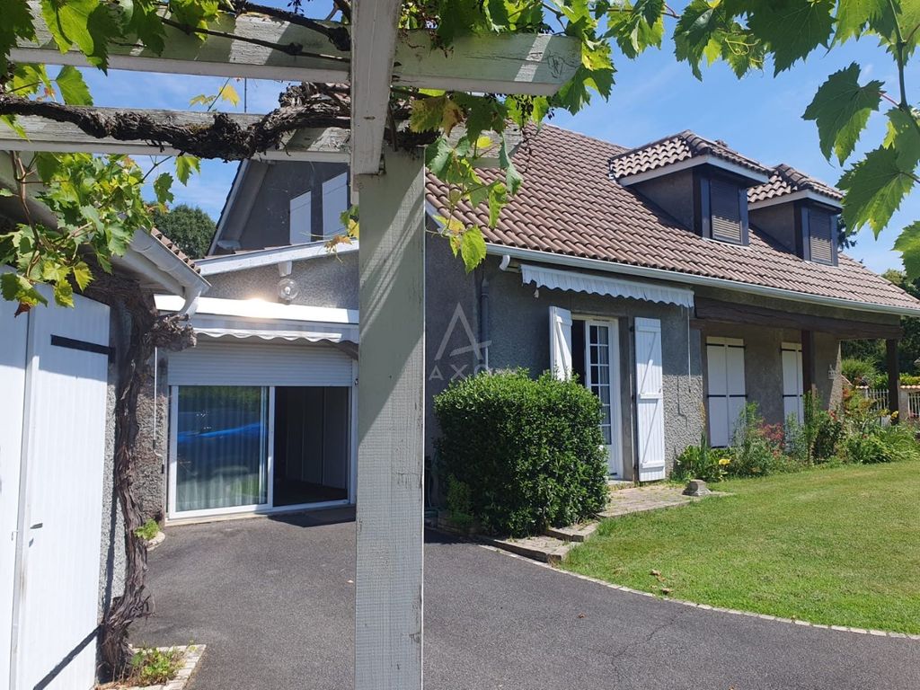 Achat maison à vendre 4 chambres 132 m² - Pau