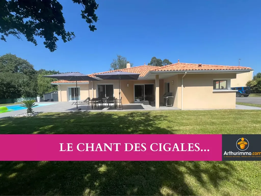 Achat maison à vendre 4 chambres 173 m² - Sainte-Pazanne