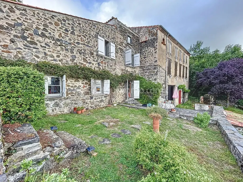 Achat maison à vendre 2 chambres 96 m² - Issoire