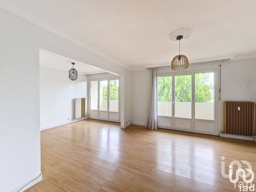 Achat appartement à vendre 4 pièces 74 m² - Saint-Fargeau-Ponthierry