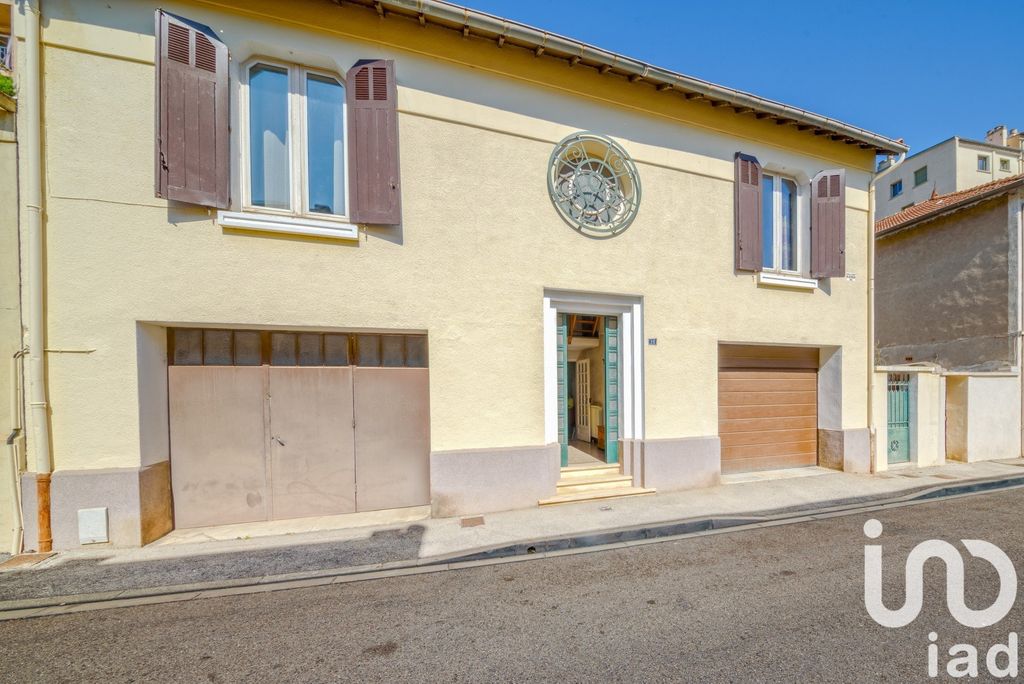 Achat maison à vendre 2 chambres 105 m² - Nîmes