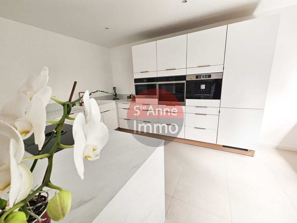 Achat maison à vendre 4 chambres 200 m² - Amiens