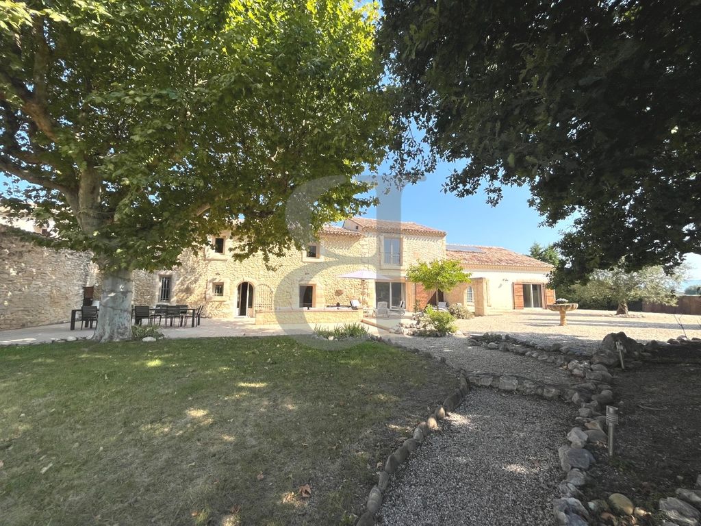 Achat maison à vendre 7 chambres 370 m² - L'Isle-sur-la-Sorgue