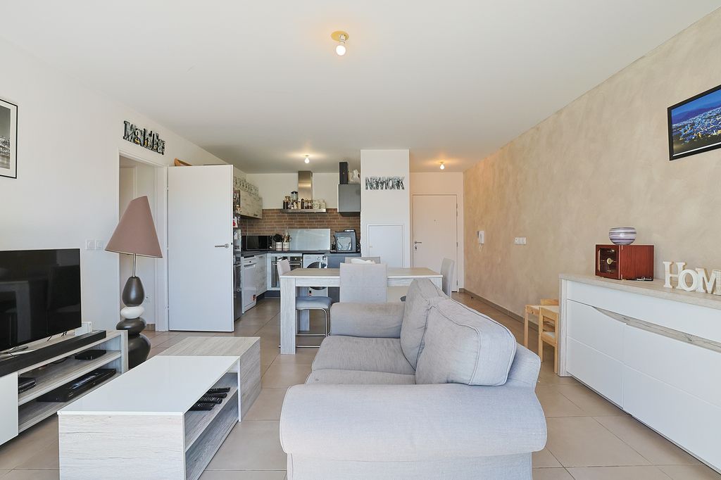 Achat appartement à vendre 4 pièces 75 m² - La Valette-du-Var