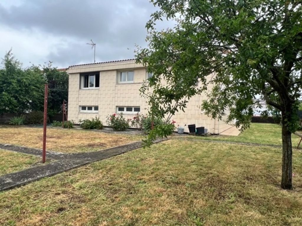 Achat maison à vendre 3 chambres 89 m² - Mortagne-sur-Sèvre