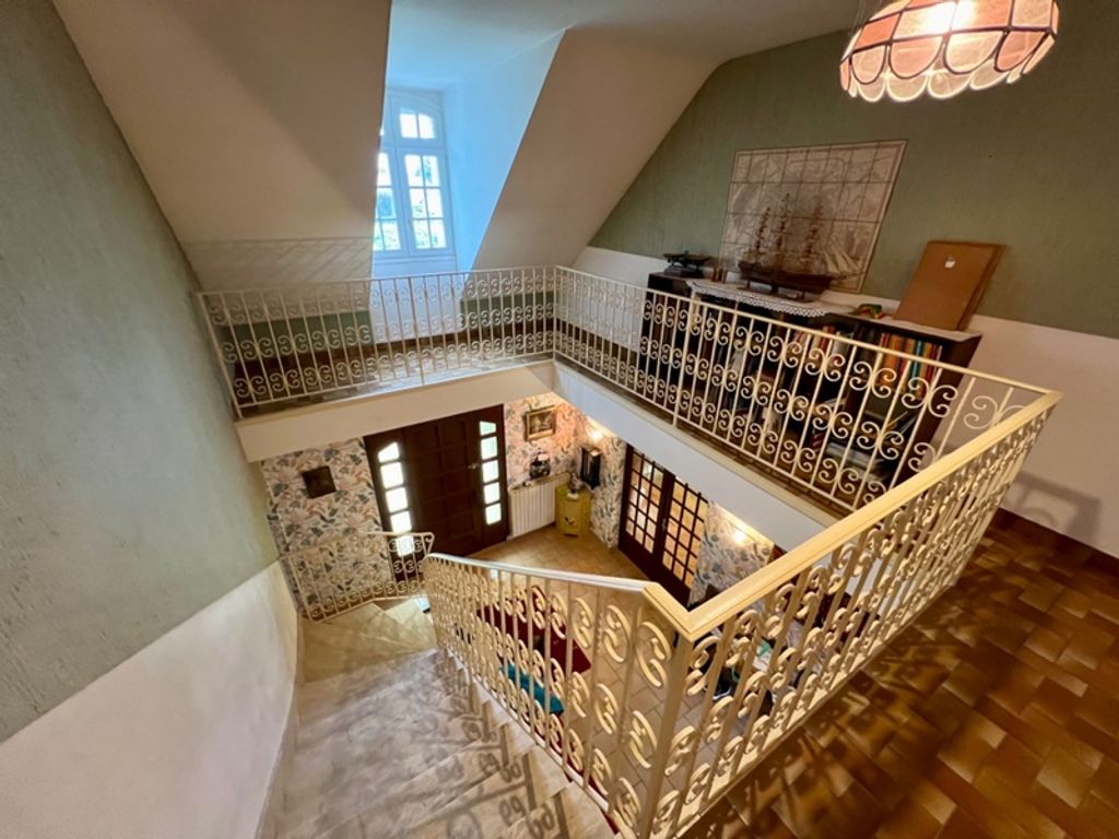 Achat maison à vendre 5 chambres 191 m² - Châteauneuf-sur-Sarthe