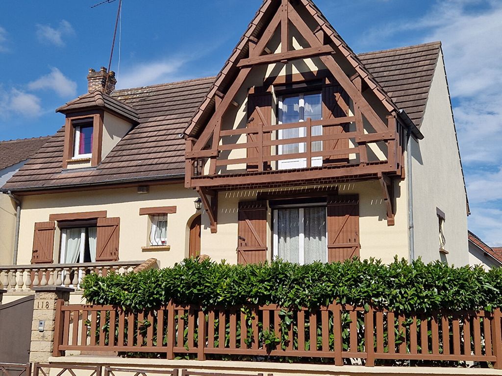 Achat maison à vendre 4 chambres 130 m² - Livry-Gargan