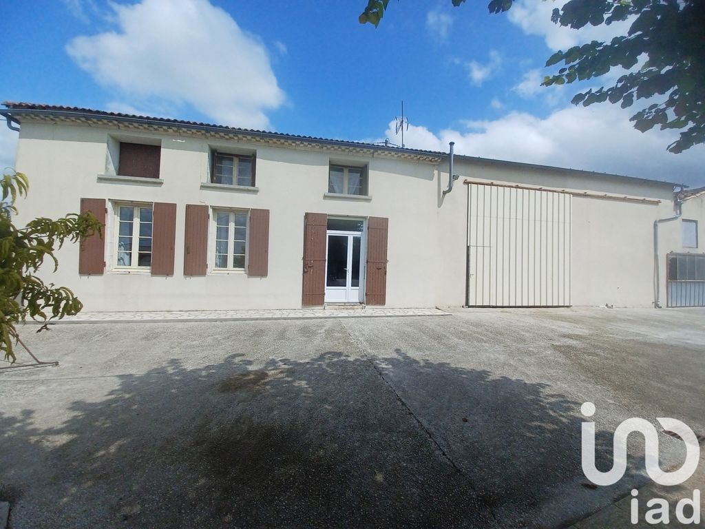 Achat maison à vendre 3 chambres 140 m² - Jonzac